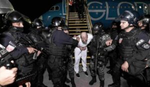 Arreaza: Bukele practica neonazismo contra venezolanos