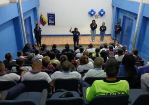 Senades celebra junto a las Mujeres por la Paz y el Desarme