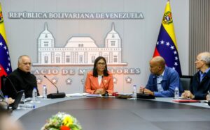 Presidenta Rodríguez anuncia reestructuración del Gobierno