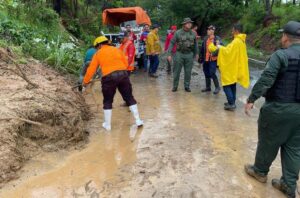 Reportan crecida de ríos tras fuertes precipitaciones en Barinas