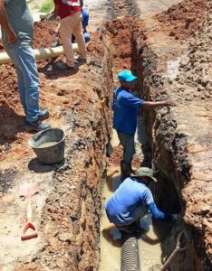1×10 resuelve problemática de aguas servidas
