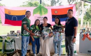Comuna Los Luchadores dota de insumos a sus emprendedores