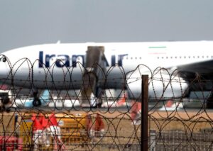 Washington anuncia bloqueo mundial a las aerolíneas iraníes