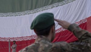 Irán sopesa una respuesta más durasi EE.UU. vuelve a atacarlo